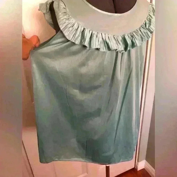 VTG viscose nylon sage green PJ top ruffle front best fits M-L - Picture 5 of 7